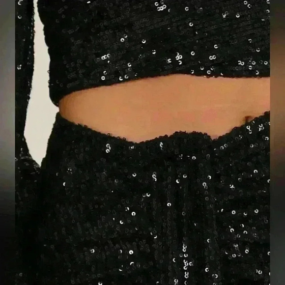 NWT Lioness Diamonds In The Sky Mini Skirt Black Sequins Party Summer Medium - Picture 5 of 14